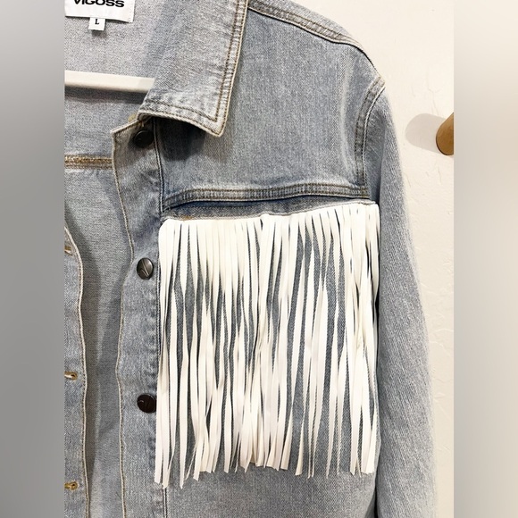 NWT Vigoss denim blue jean jacket with fringe 100% cotton size large - Picture 6 of 12